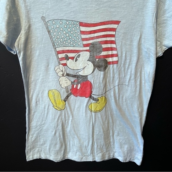 NWT Disney Tee shirt Mickey Flag Size:S - Picture 3 of 8